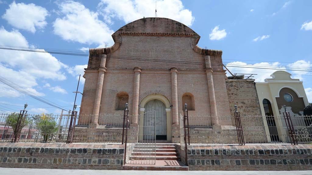 Iglesia Apastepeque