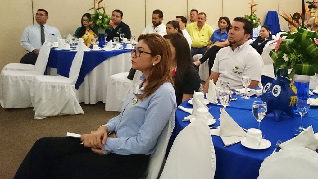 Funter rinde cuentas a migueleños