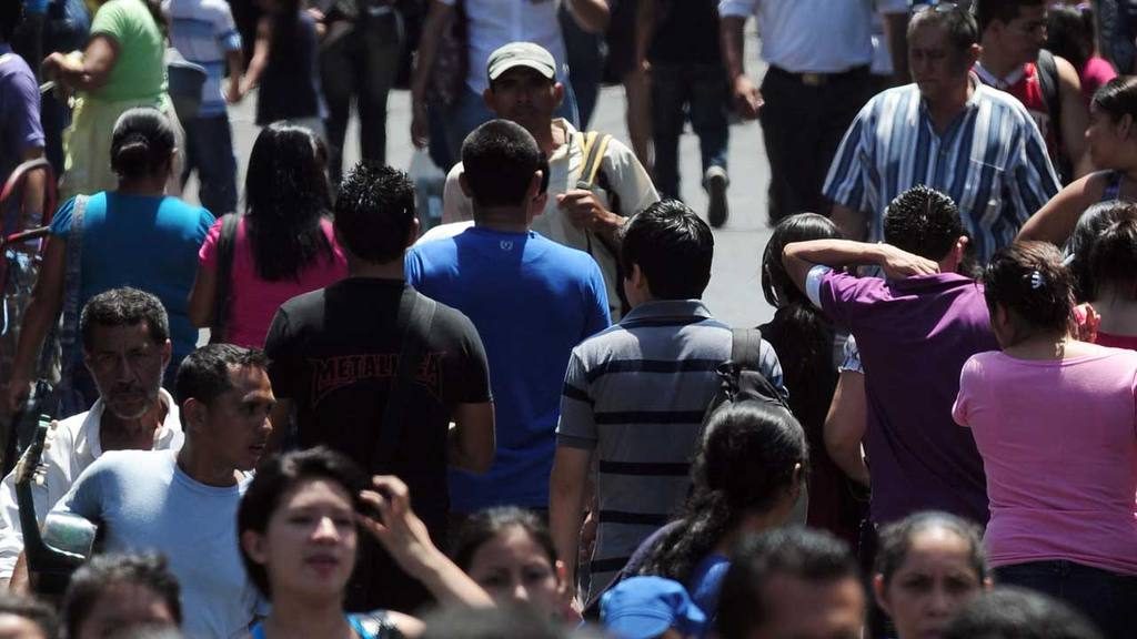 En El Salvador hay 6 millones 581 mil 860 habitantes