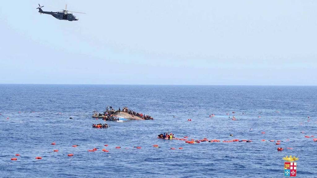 ONU: 700 migrantes podrían haberse ahogado en Mediterráneo