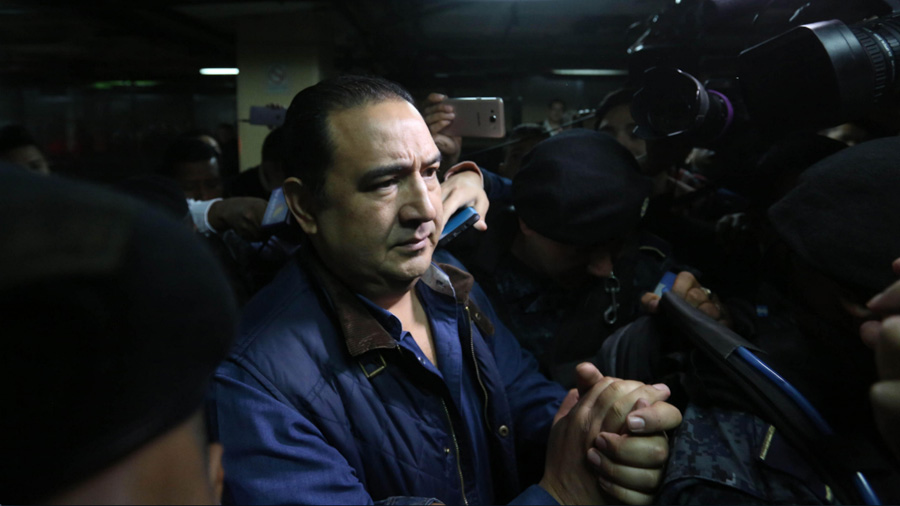 Hijo y hermano del presidente de Guatemala a juicio por corrupción