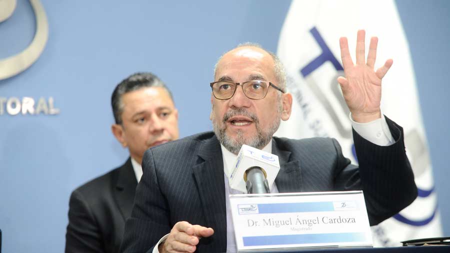 Diputado Bonilla debe buscar firmas si quiere reelegirse