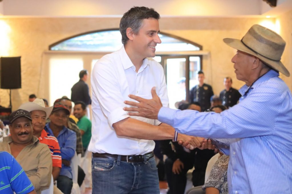 Agricultores y campesinos ofrecen apoyo a Calleja