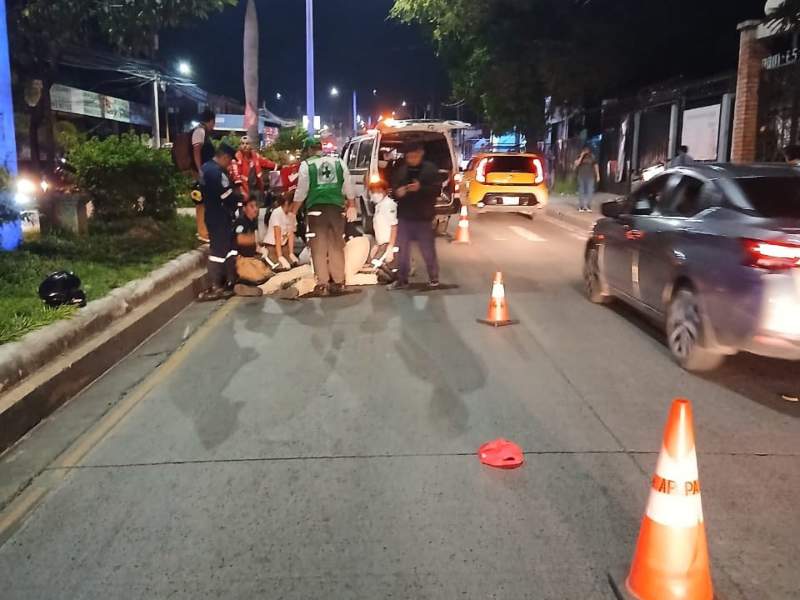 Un peatón falleció tras ser arrollado por un motociclista en el km 13½ de la carretera Troncal del Norte, en Apopa, San Salvador Oeste.