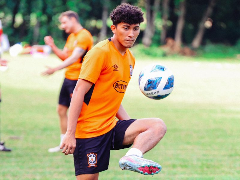 Entreno de Águila