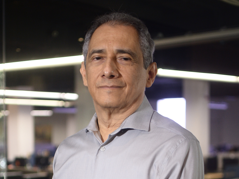 Pastro Mario Vega iglesia Elim