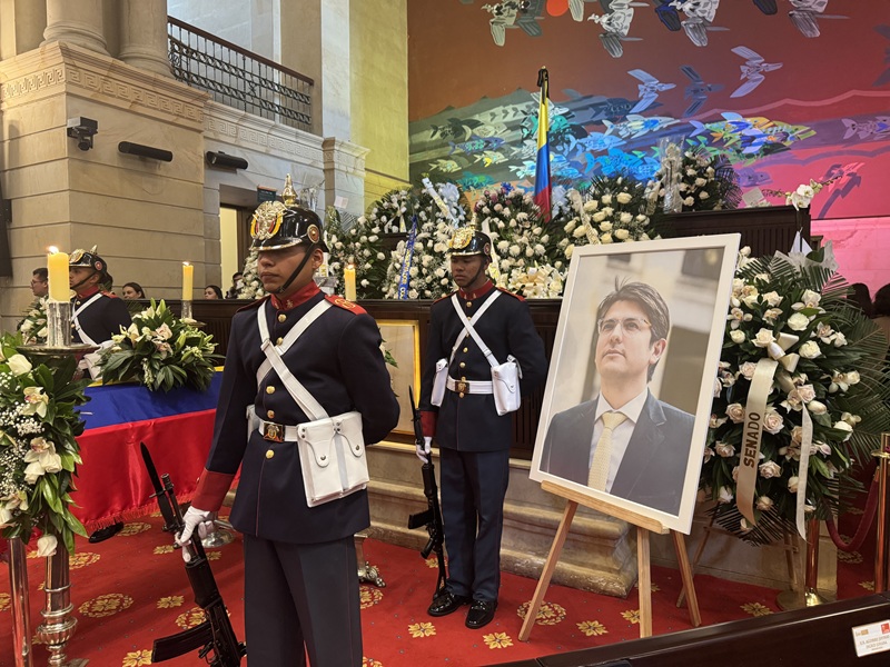 Funeral Miguel Uribe Turbay