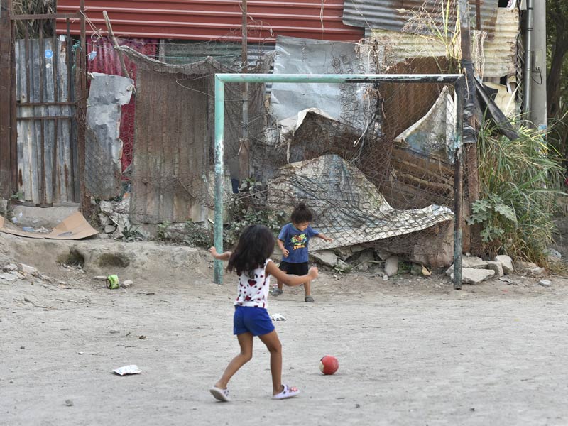 Niñez, pobreza, exclusión, marginalidad. Casa en la comunidad Gerardo Barrios de Soyapango. Foto EDH / Miguel Lemus