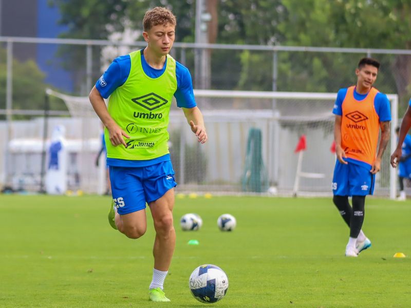 El atacante Nathan Ordaz,en un entrenamiento pasado de la Selecta. Foto: Cortesía Fesfut/LaSelecta