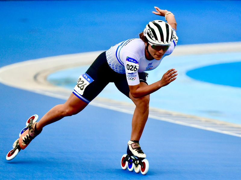 La patinadora salvadoreña, Ivonne Nóchez, en una de sus pruebas en los Juegos Panamericanos Junior 2025. Foto: Cortesía Indes