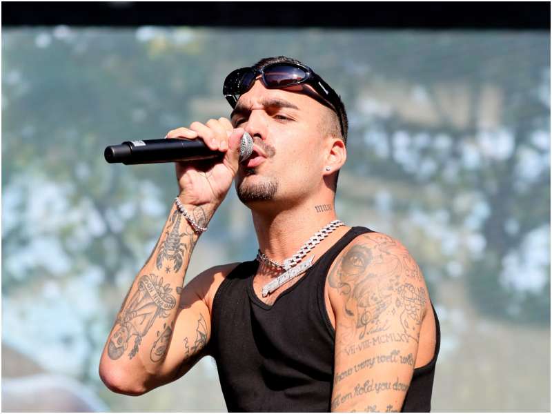 Rels B - cantante