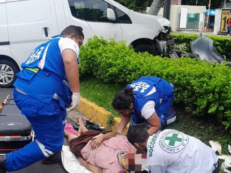 La víctima presentaba lesiones en su cabeza y su estado de salud era de gravedad, según informaron los cuerpos de socorro.