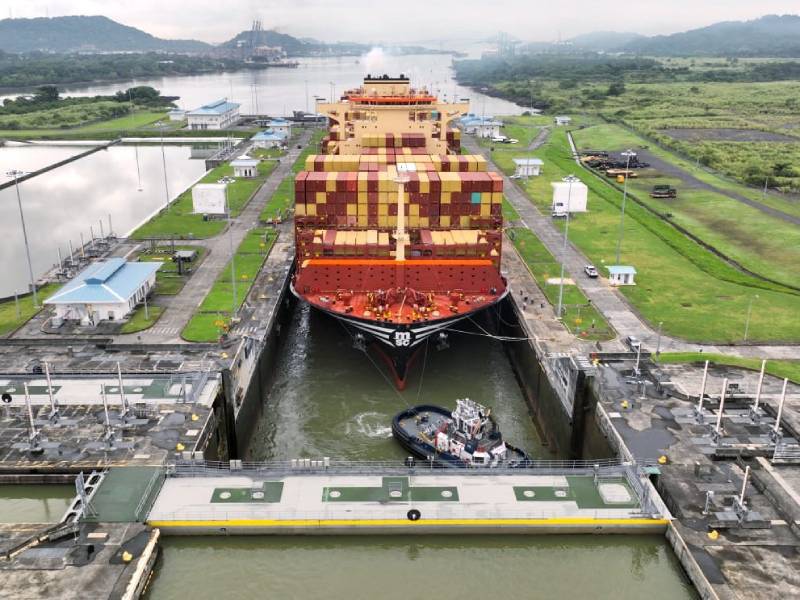 Canal de Panamá con más de 100 años de operación.