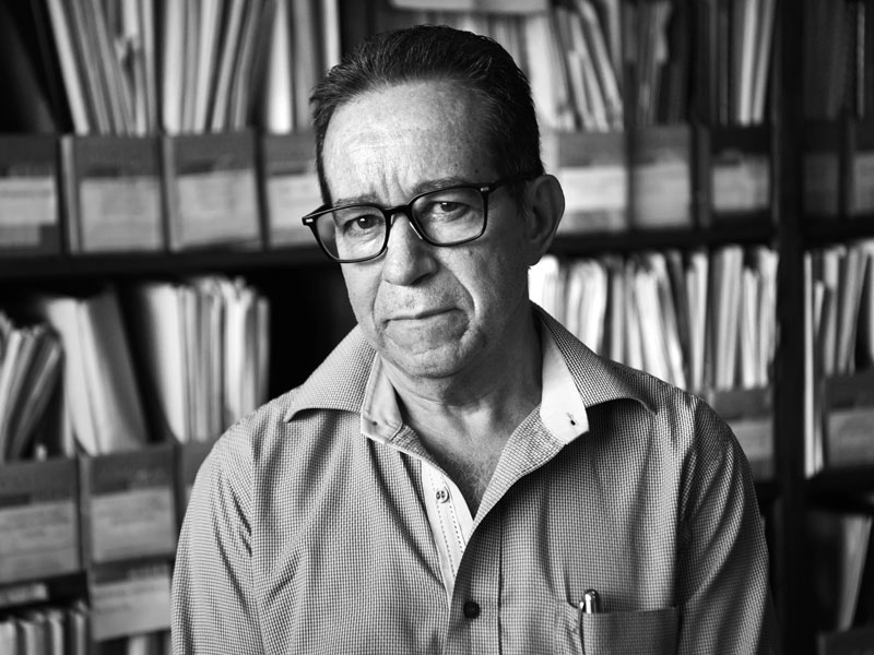 Carlos Gregorio López Bernal, historiador. Foto EDH / Mauro Arias