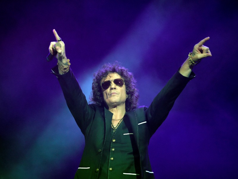 Enrique Bumbury entra en el Salón de la Fama de los Compositores Latinos