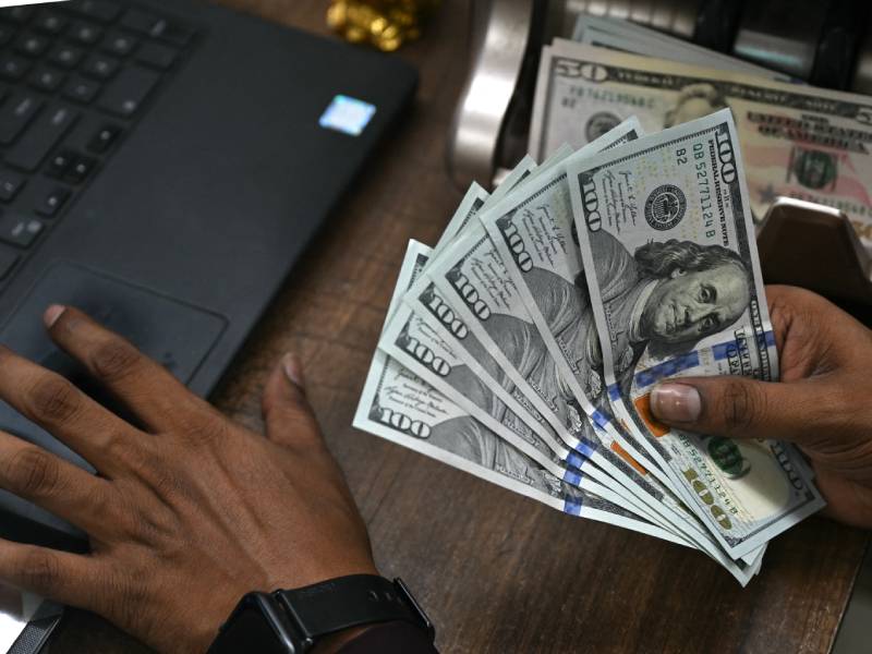imagen para graficar nota sobre dinero o dolares