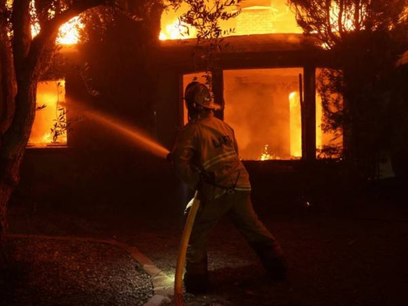 incendio-los-angeles-estados-unidos-1