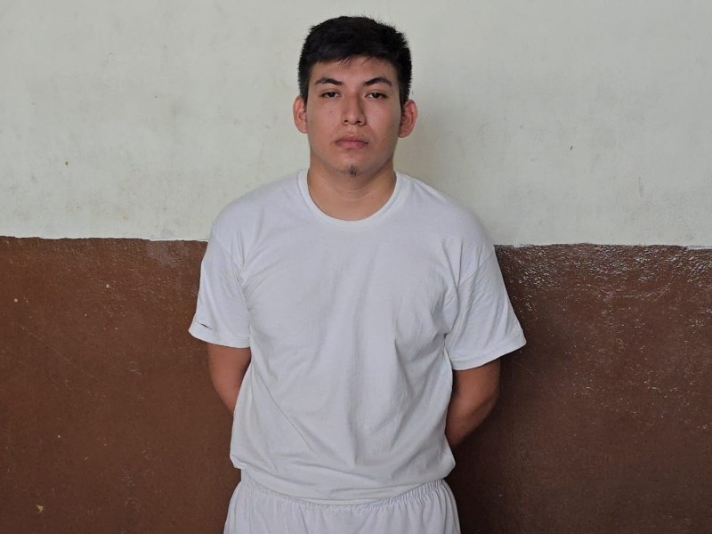 La captura de Daniel López Miranda ocurrió días después del hecho en el que murieron las menores. Foto: FGR