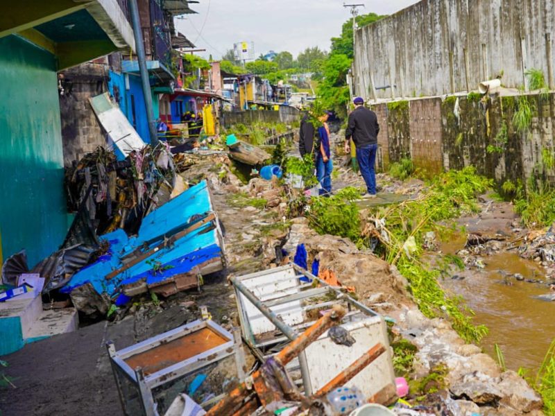 Las infraestructuras deben desaparecer de la zona de riesgo, indicó el director de Protección Civil. Foto: Cortesía