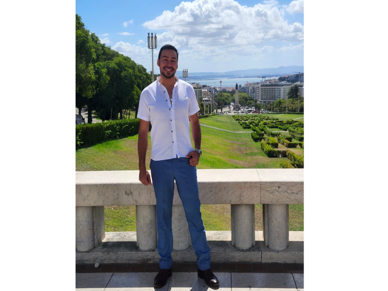 El Salvadoreño durante una visita en en  el centro de Lisboa, en el parque Eduardo VII. Foto: Cortesía