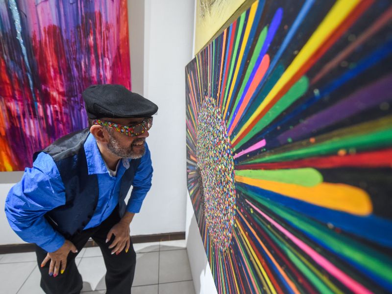 Cada año, esta celebración ha logrado fortalecer la apreciación del arte abstracto y ha servido como escaparate para nuevas tendencias y técnicas dentro del género. Foto: EDH / Francisco Rubio