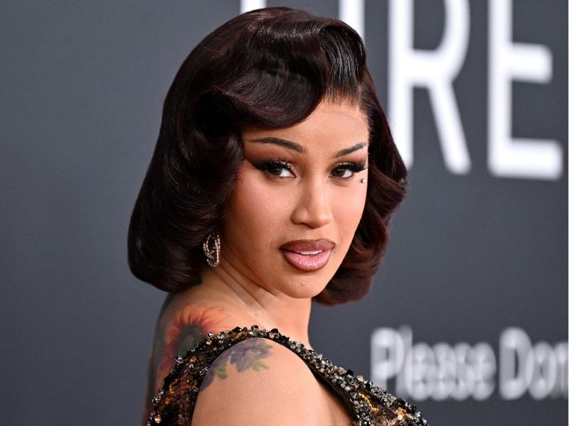 Cardi B absuelta de una demanda.