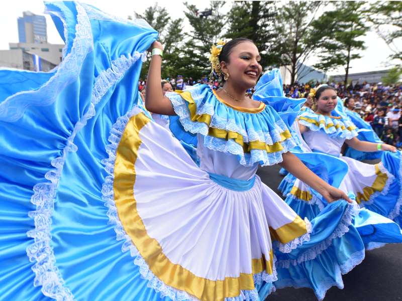 EDC Desfile cívico estudiantil y militar 15 de septiembre 32