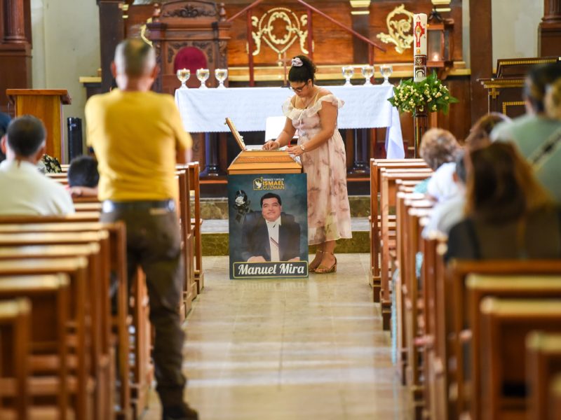 Manuel Mira maestro muerto preso regimen