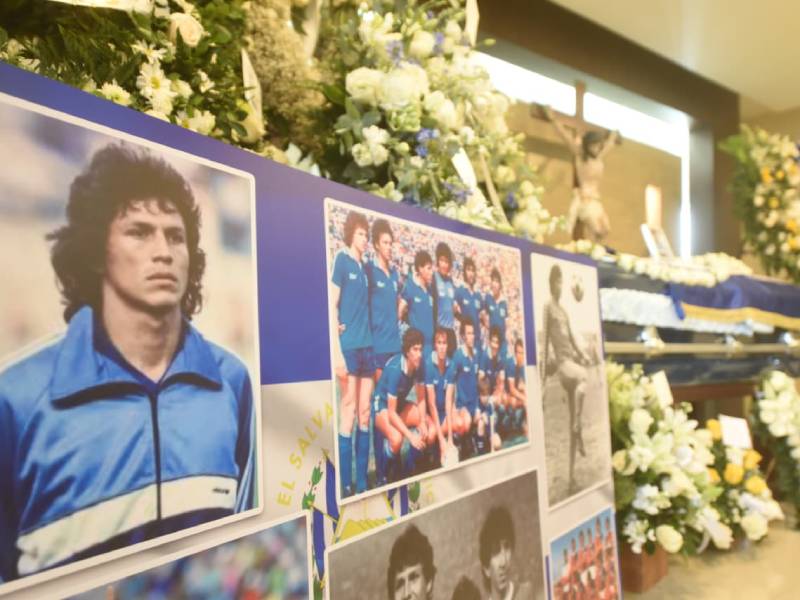 Funeraria-Chelona- Amistades-Familia-Fotografias-Mundialista-Futbolista-82