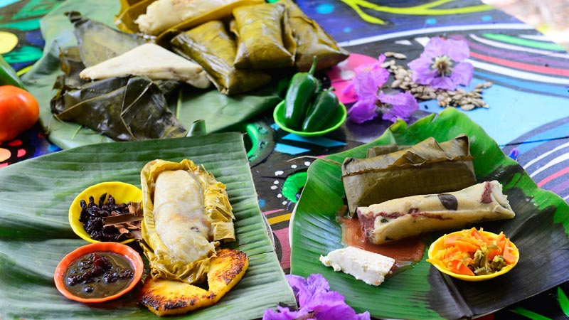 Una variedad de tamales estarán a la venta para los turistas locales y extranjeros. Foto / Jessica Orellana