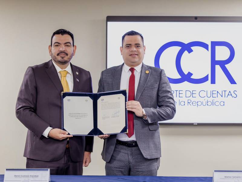 René Escobar de la PGR y Walter Sosa de la CCR | cortesía