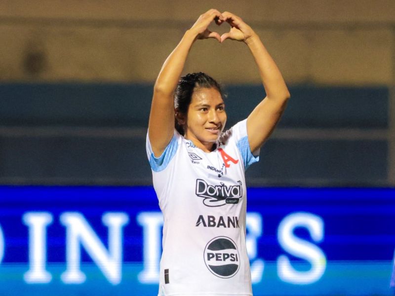 Paola Calderon Alianza Women