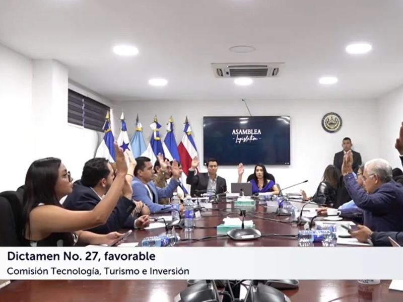 Comisión de Tecnología, Turismo e Inversión