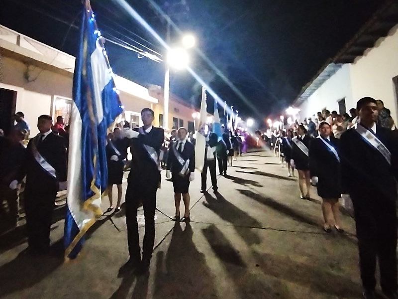 Desfile Antorchas Suchitoto,