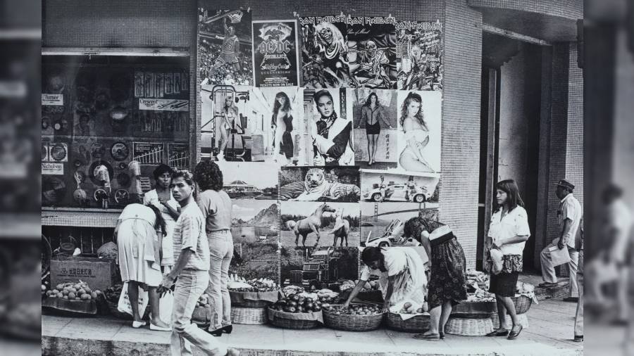 La muestra contiene la fotografía de Giuseppe Dezza, que capturó la cotidianidad del Centro Histórico de antaño. | Foto: Giuseppe Dezza