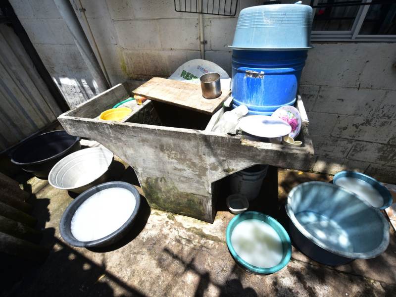 Falta de agua en colonia San Ramón de San Salvador