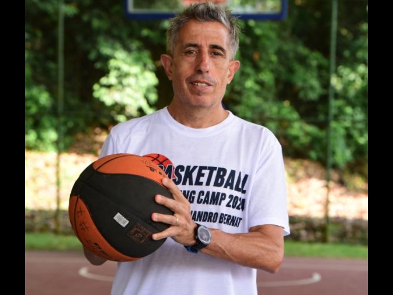 Alejandro Bernat Entrenador