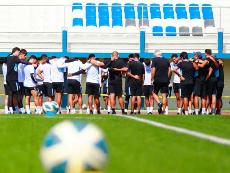 Entrenamiento y concentración en la práctica alba. Foto: Cortesía Alianza FC