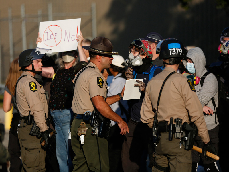 US-POLITICS-IMMIGRATION thumbnail
