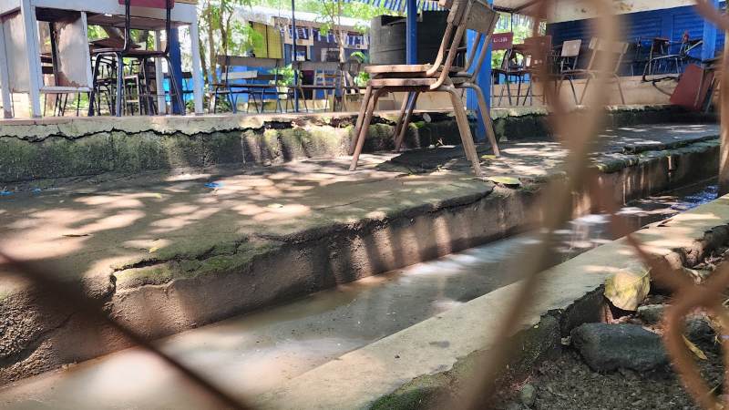 IM ESCUELA AGUAS SUCIAS