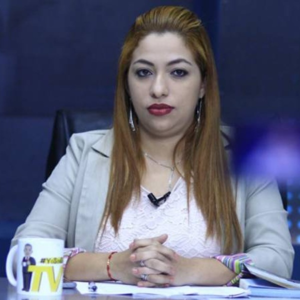 La abogada Ivania Cruz y Rudy Joya, de Unidehc, tuvieron que salir del país para evitar ser capturados; ambos han denunciado muchos casos de violaciones de derechos humanos durante el régimen de excepción. Foto EDH/Archivo