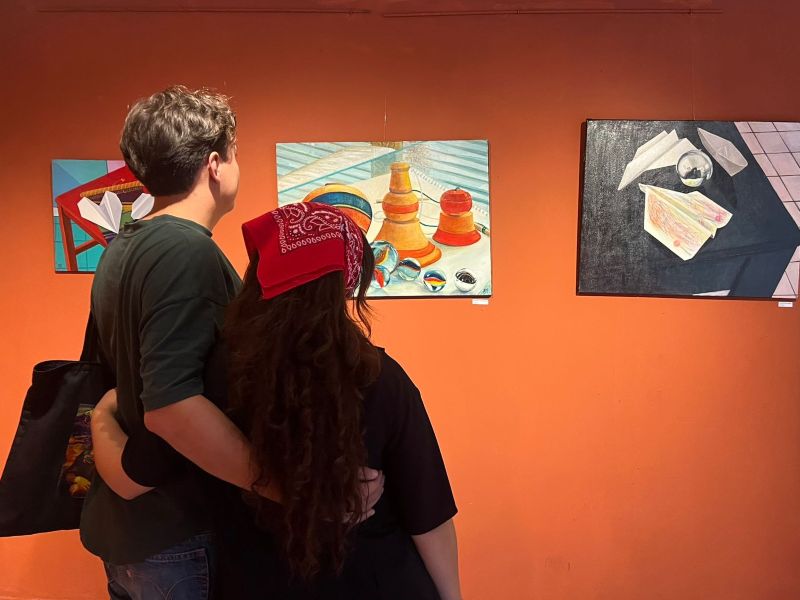 Muestra "Memorias del Exilio" de Óscar Deras en el Mupi