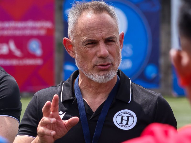 Nicolas Dos Santos CD Hercules