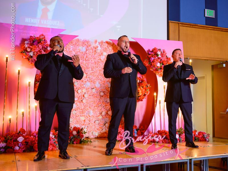 Con su impecable técnica vocal, elegancia escénica y una conexión emocional que traspasó fronteras, Opus 503 conquistó los corazones de los asistentes desde la primera nota.
