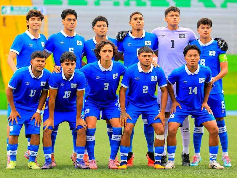 La Selecta Preolímpica, en su juego ante Guatemala. Foto: Cortesía Fesfut/LaSelecta