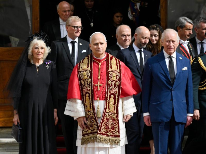 Rey Carlos Papa Leon XIV Vaticano