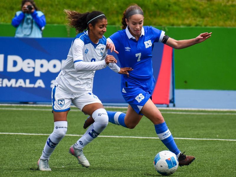 La Selecta Femenina, en su duelo ante Nicaragua, por las semifinales de los Juegos C.A. Foto: Cortesía Coes