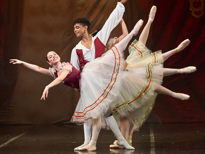 “Gran Gala Internacional de Ballet”