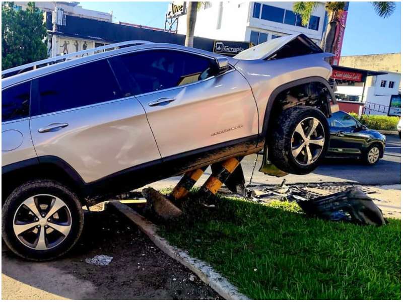 Accidente camioneta en San Benito. Foto / Cortesía