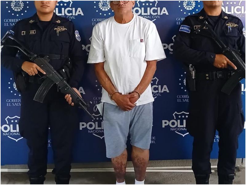 El hombre será acusado por el delito de hurto. Foto / Cortesía